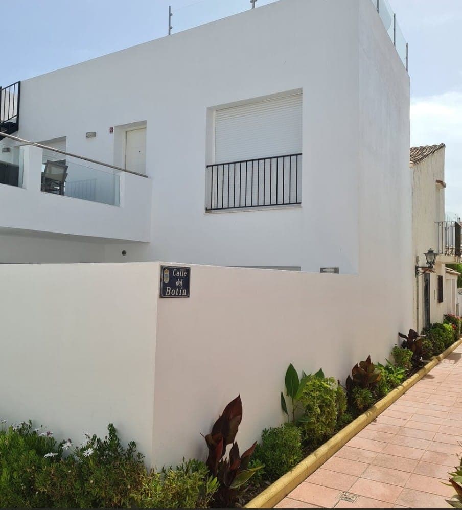 Townhouse in El Pirata
